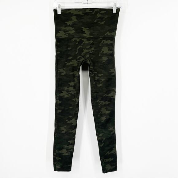 Spanx Look at Me Now High-Waisted Seamless Leggings in Green Camo - Picture 2 of 7